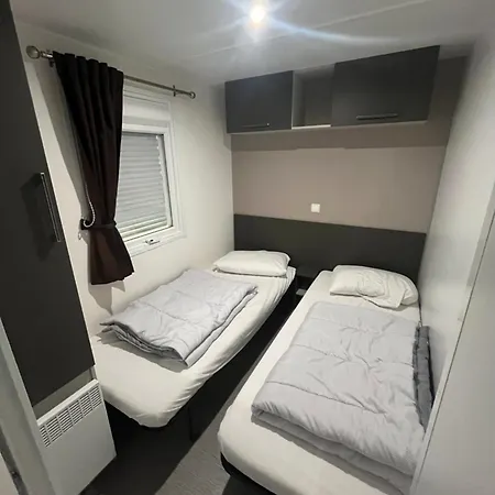 Kemp Mobil Spacieux 6-8 Pers, 4 Etoiles, La Carabasse