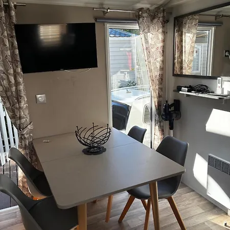 Mobil Spacieux 6-8 Pers, 4 Etoiles, La Carabasse Kemp *