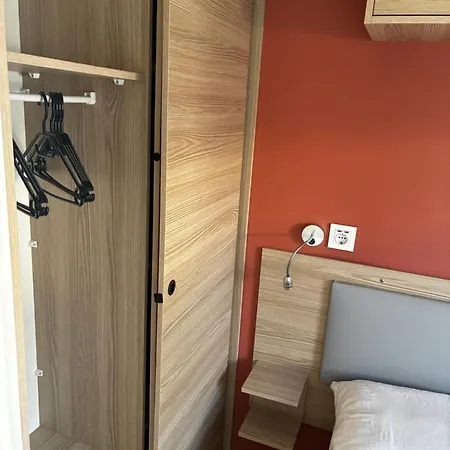 Mobil Spacieux 6-8 Pers, 4 Etoiles, La Carabasse Vias